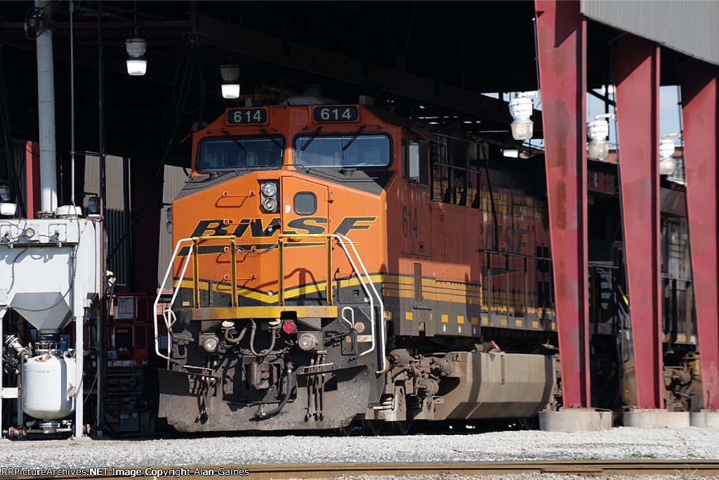 BNSF C44-9W 614